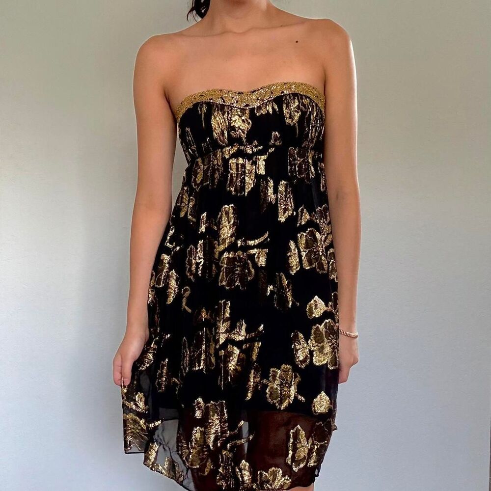 Stunning early 2000s Cache strapless mini dress